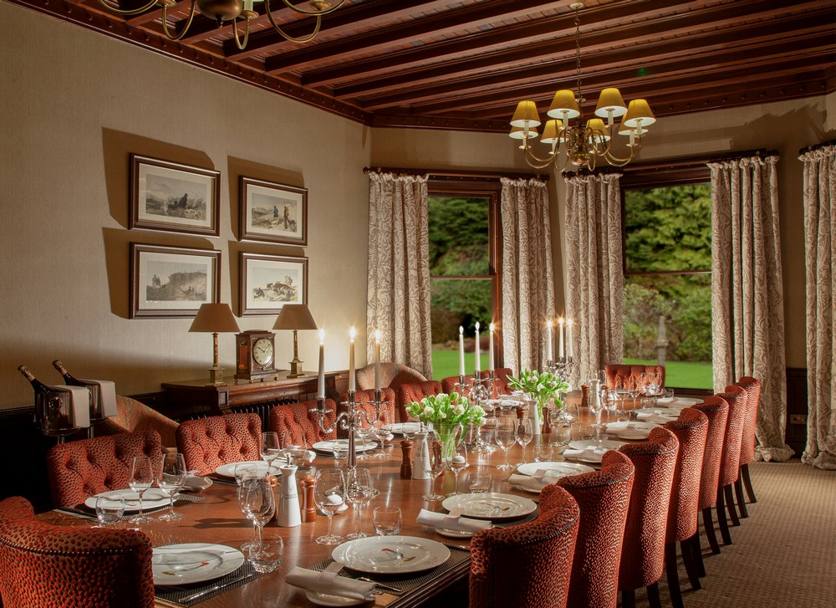 I lavori fatti da Murray hanno trasformato l&#39;hotel in un resort ultralusso (gi ingaggiato lo chef Michelin Albert Roux perch sovrintenda al ristorante) in tempo per la Ryder Cup del settemebre 2014, che si giocher sui vicini campi da golf di Gleneagles